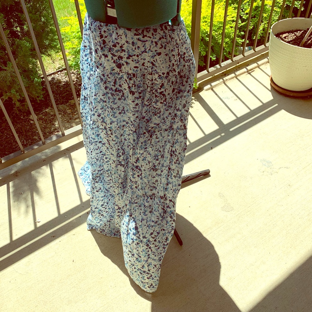 Ralph Lauren Maxi skirt blue and white size 8 NWT.